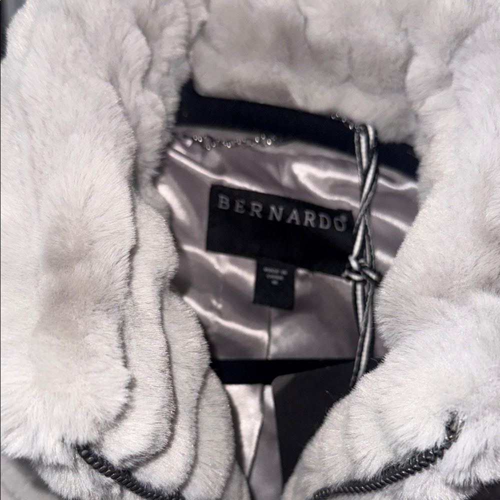 Bernardo Faux Fur 🧥 jacket - Picture 4 of 4